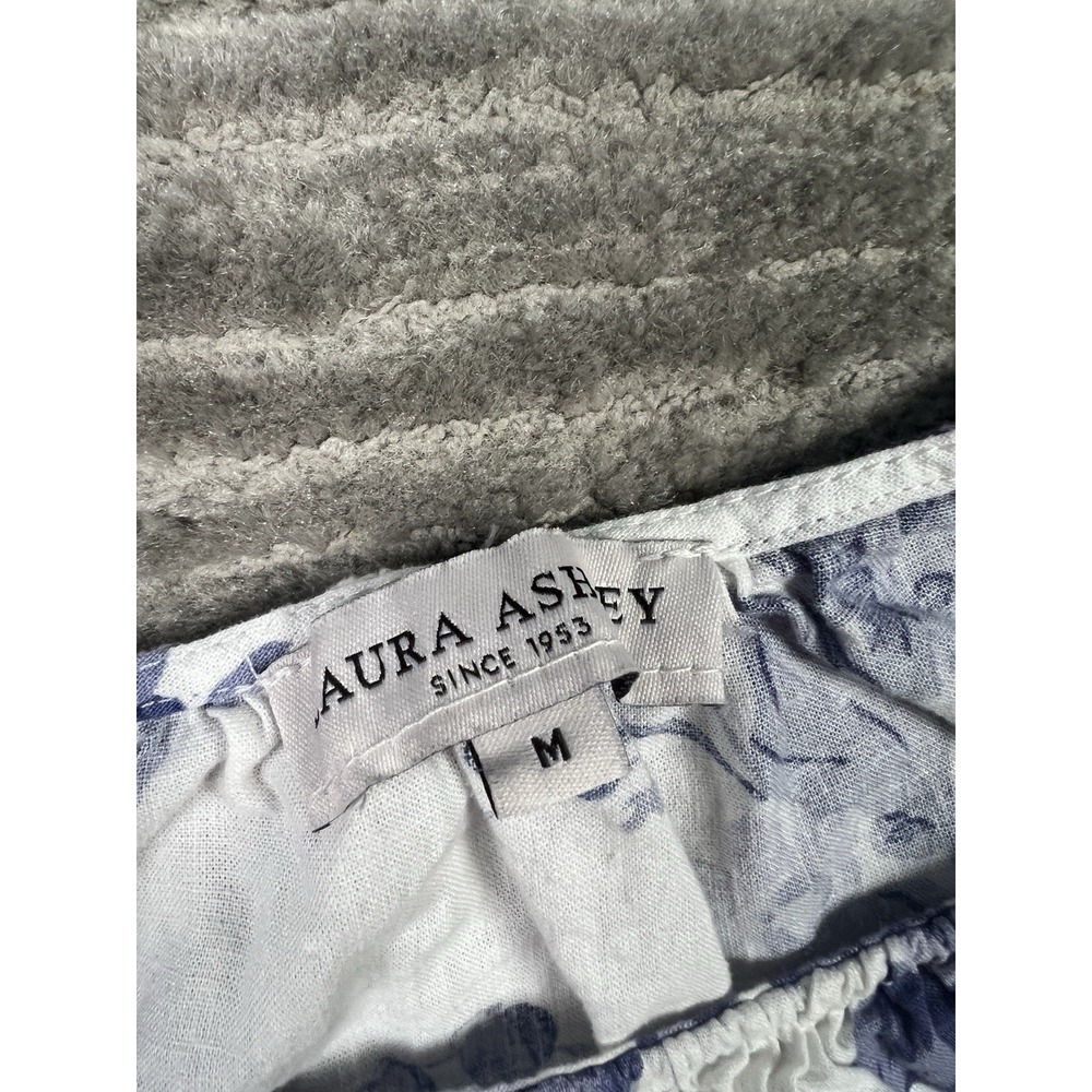 🍁Laura Ashley Blue Floral Blouse - Picture 9 of 12